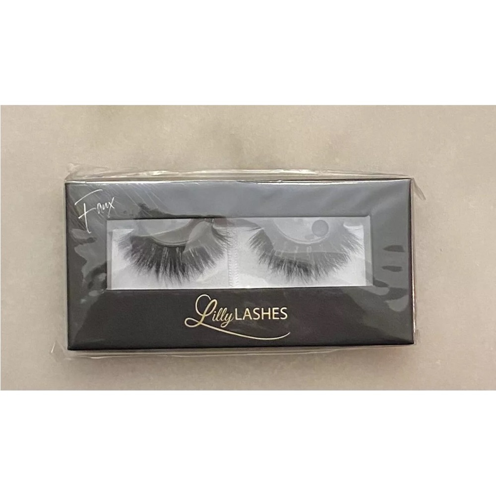 Lilly Lashes Mykonos 3D Mink Cruelty-Free Full Volume🖤